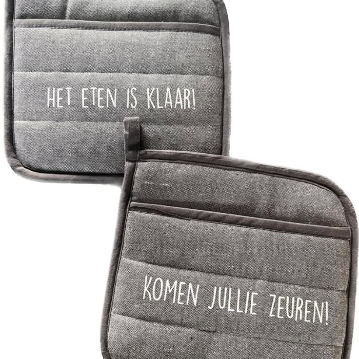 Pannenlappen "het eten is klaar, komen jullie zeuren"