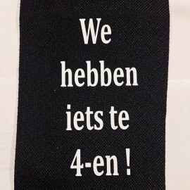 Wijnzak "We hebben iets te 4-en"