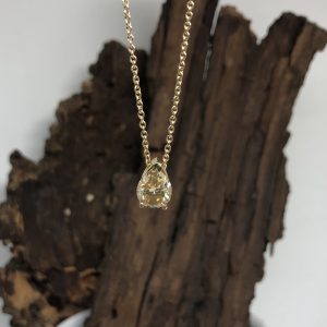 Moissanite hanger peer prachtige schittering geelgoud champangne kleurige steen druppelvormige hanger