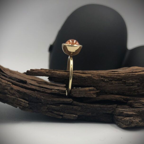 gouden ring met oranje steen