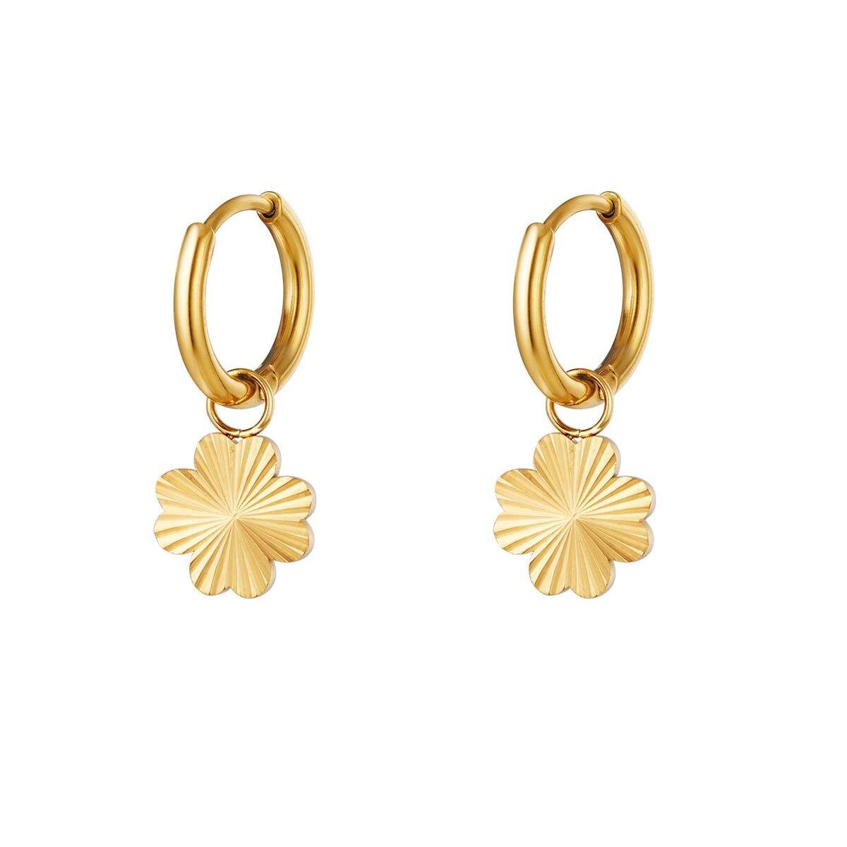 Oorbellen met klaverbedel