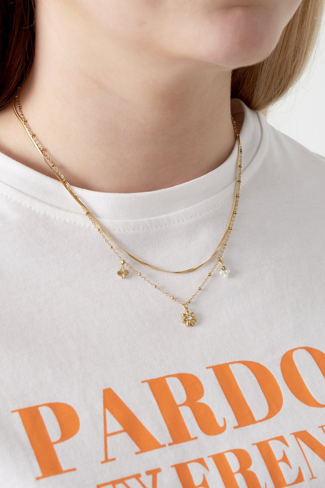 Dubbele Ketting Stars Goud aan nek