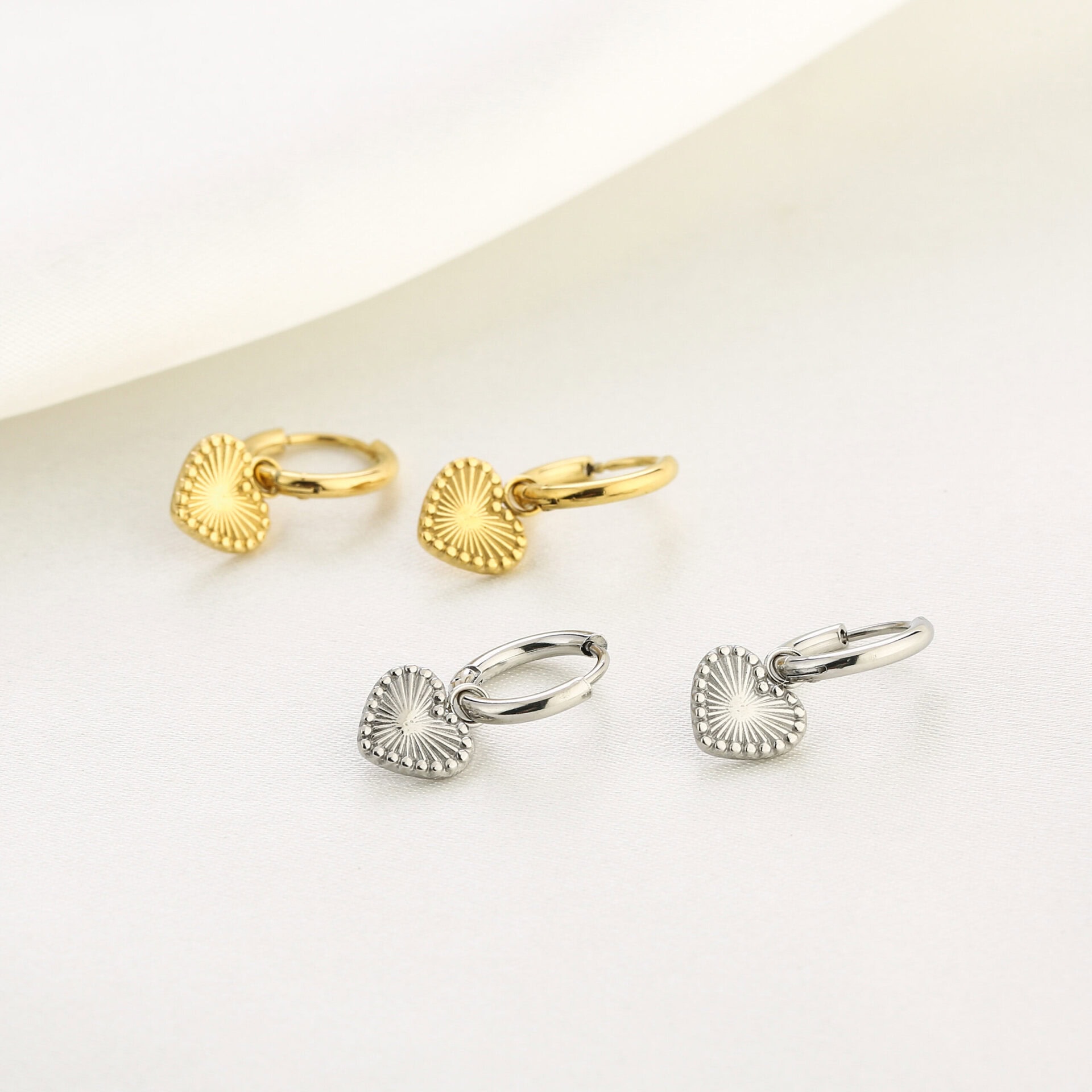 In my heart oorbellen productfoto