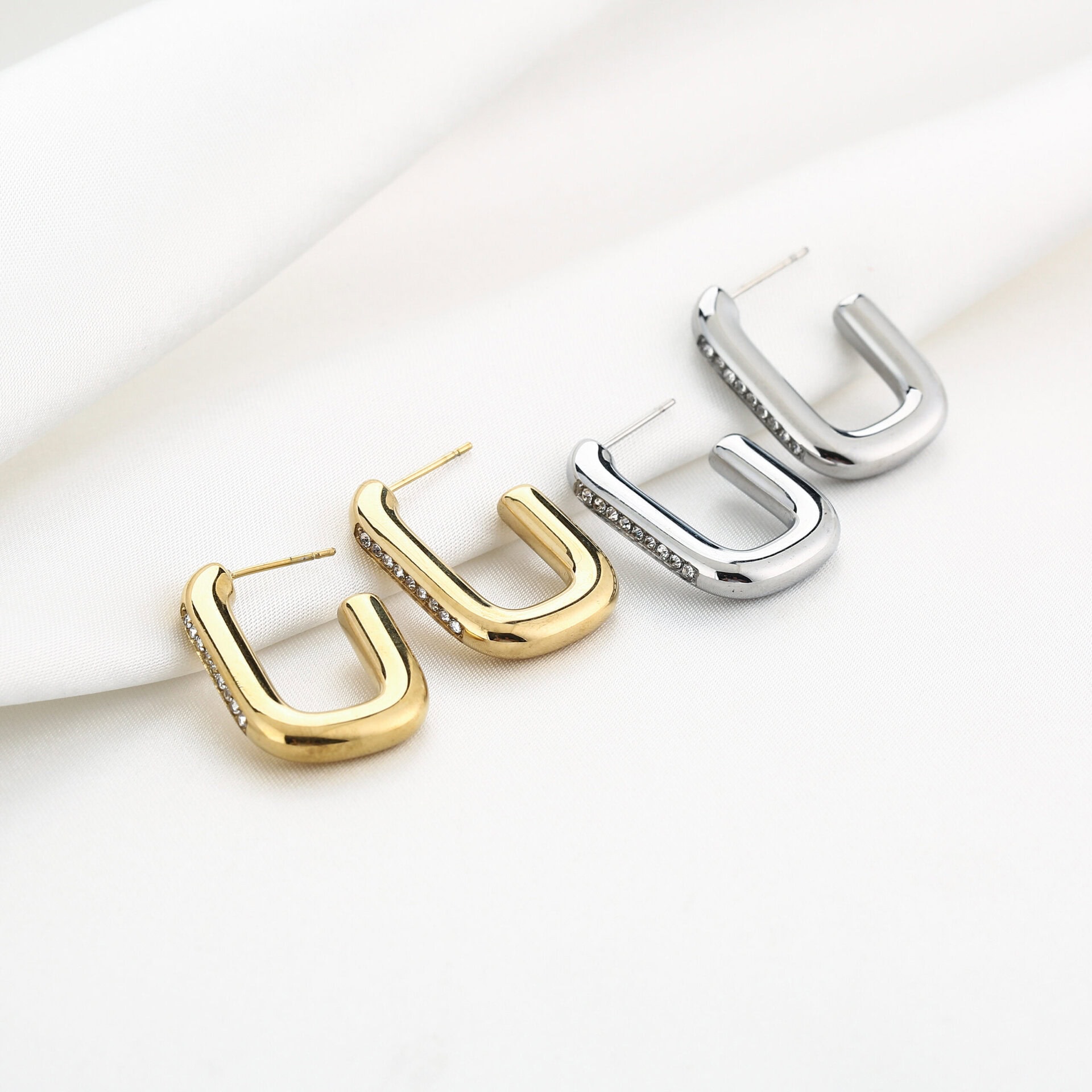 Chunky oorbellen met strass