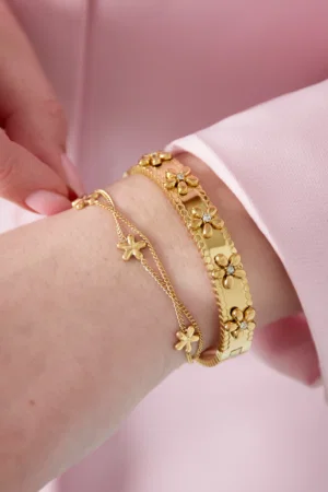 Dubbele Armband Flower Bomb goud aan hand