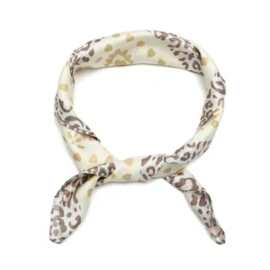 Summer Scarf Panter & Paisley Butteryellow geknoopt