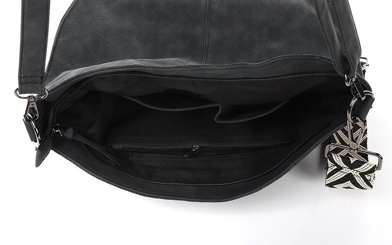 Zwarte Lissabon Schoudertas / Shopper van I'm Dutch binnenkant