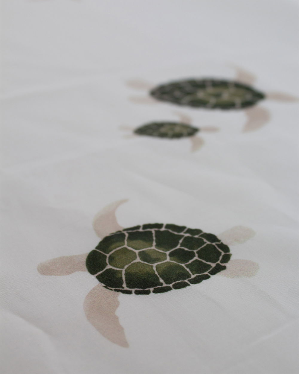 ledikantlaken, wieglaken, tortoise, schildpad, babykamer