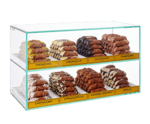 Glazen vitrine voor gebak, broodjes en chocolade, tweelaags displaykast.