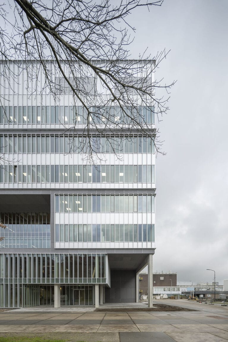 Curie multi-tenant building