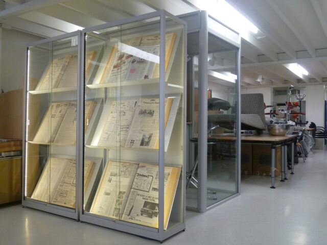 bibliotheek vrijstaande vitrines