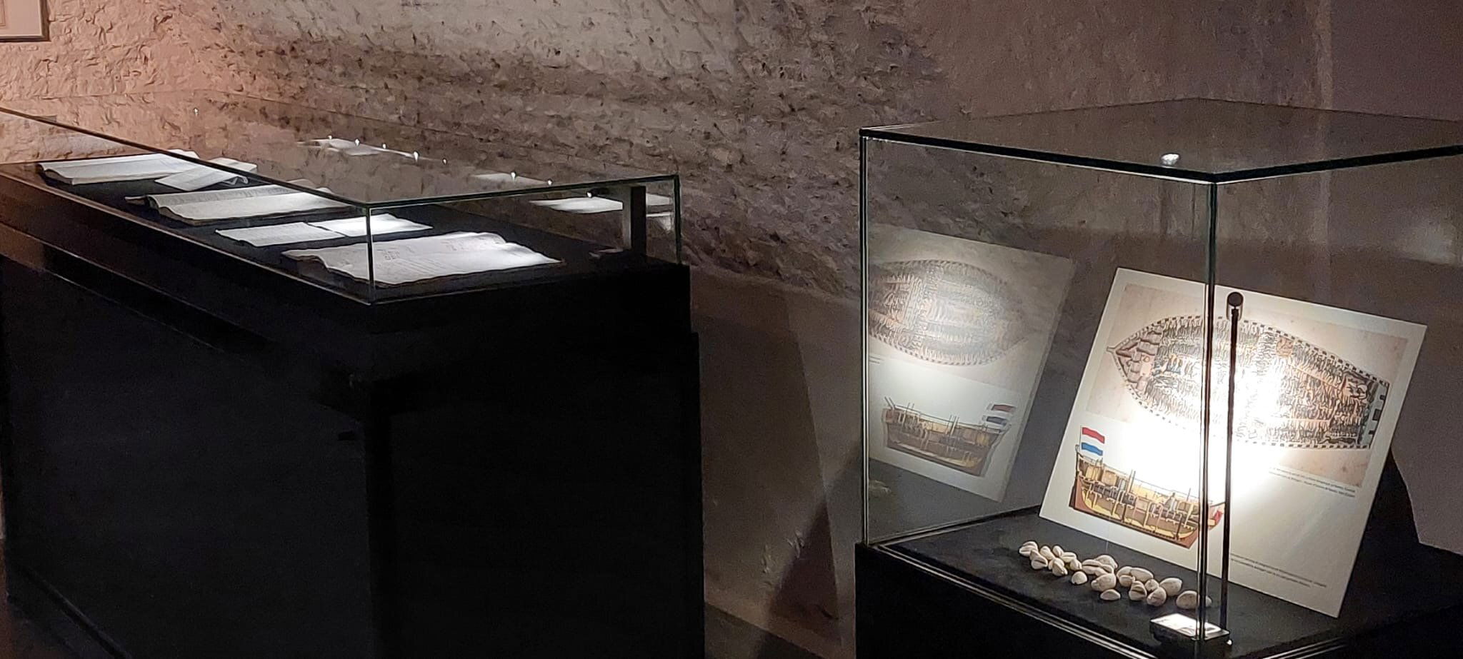 tentoonstellingsvitrine zeeuws archief