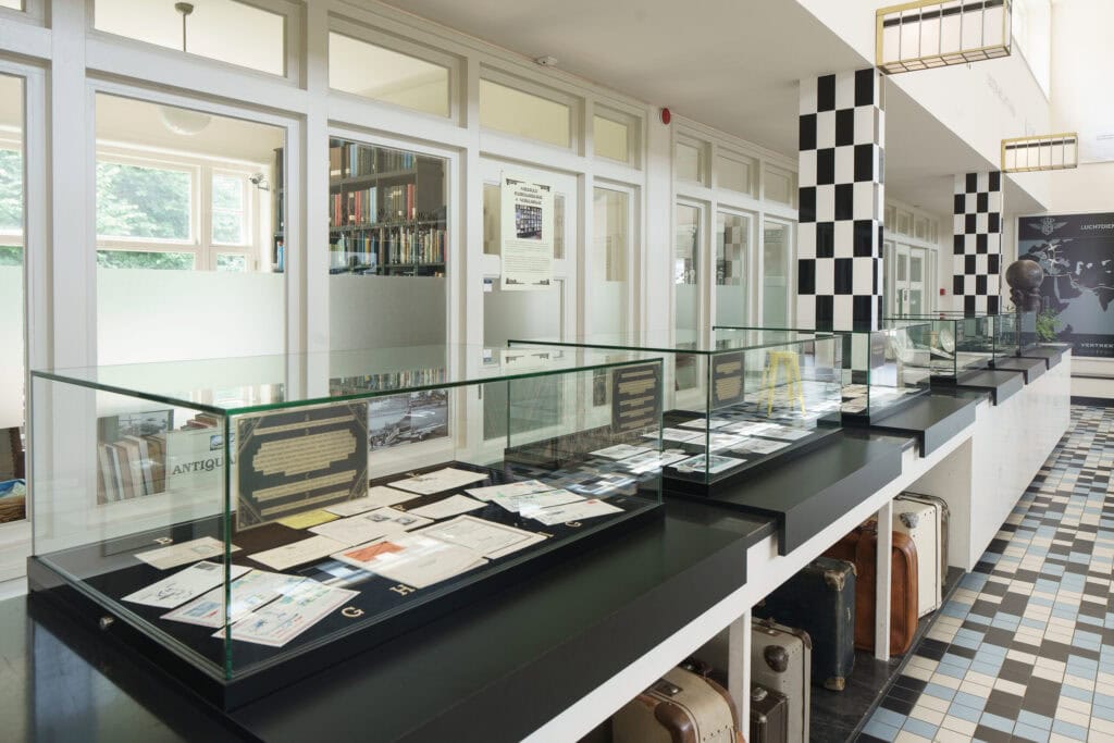 toonbank vitrine aviodrome