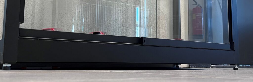 nieuwe vitrinekasten SDB