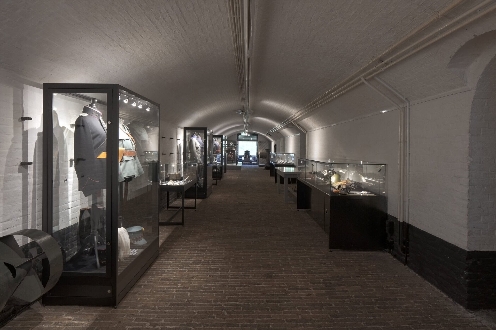 stofichte klimaatgecontroleerde vitrine