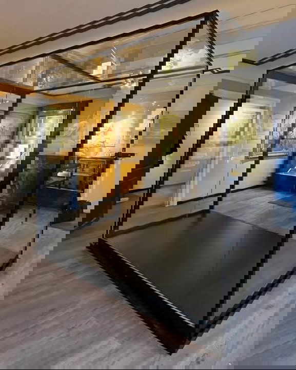 Vrijstaande3 vitrine,SDB Wellington museum