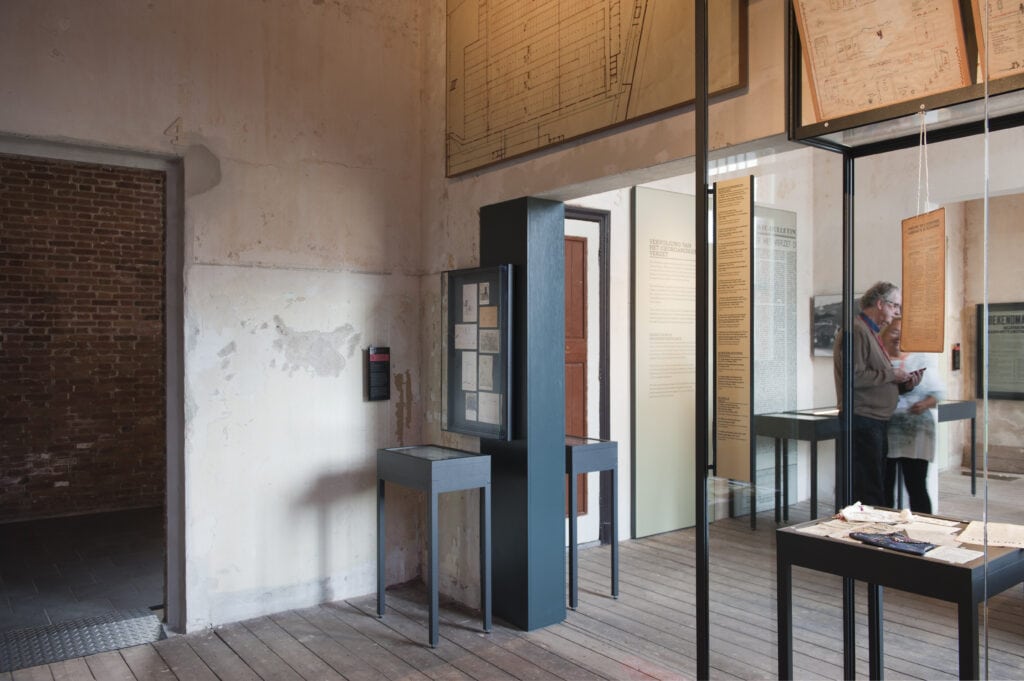 maatwerk vitrines Oranjehotel