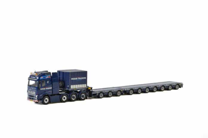 ARTNR 02-2165 VOLVO FH 04 GLOBETROTTER XL 8X4 _ BROSHUIS MODULE TRAILER 3+7 OCEAN TRADERS € 224,00