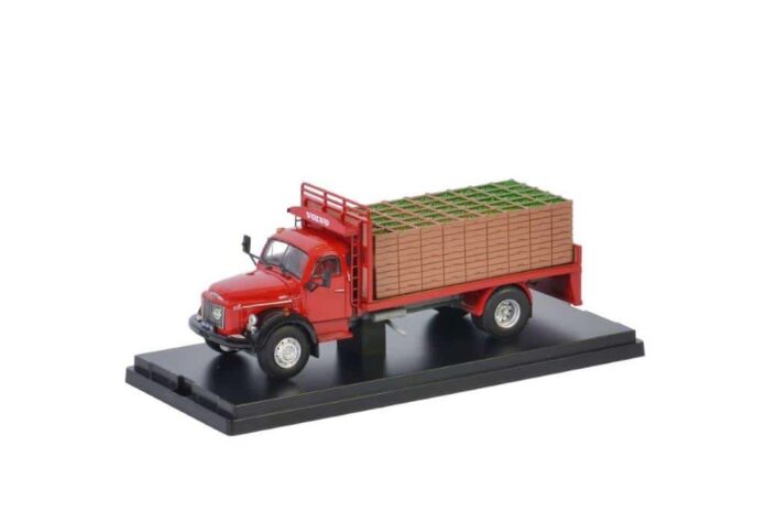 ARTNR 04-2076 VOLVO N88 TORPEDO 4X2 ROOD PREMIUM LINE € 129,00