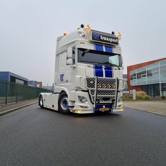DAF XF SUPER SPACE CAB  MY 2017  4X2 - VT TRANSPORT - Afbeelding 2