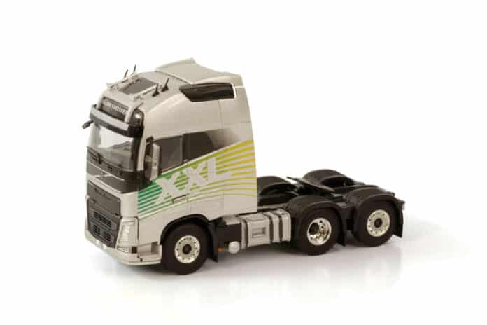 premium-line-volvo-fh4-globetrotter-xxl-1