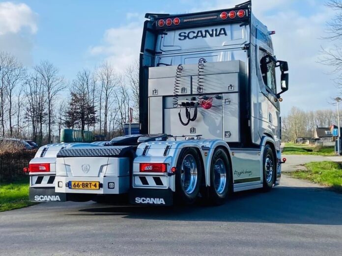 SCANIA  S HIGHLINE I CS 20H  6X2  TAG AXLE -  MAAS TRANSPORT AANBIEDING - Afbeelding 9