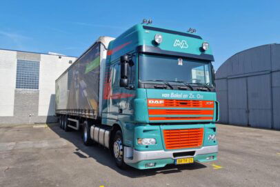 van-bakel-daf-xf-95-super-space-cab-4x2