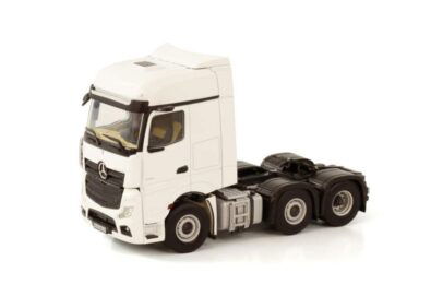 white-line-mercedes-benz-actros-mp5-big