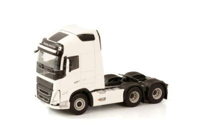 white-line-volvo-fh5-globetrotter-xl-6x