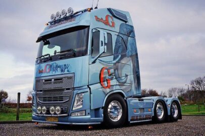 VOLVO FH 04 GLOBETROTTER XL MET 40 FT   REEFER CONTAINER GULDAGER