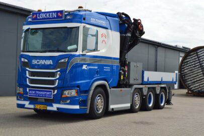 AC MEJERIMASKINER; SCANIA R NORMAL CR20N 8X2 TAG AXLE FASSI 1100 + BALLAST BOX