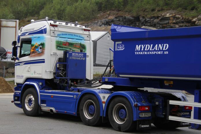 MYDLAND; SCANIA STREAMLINE HIGHLINE 6X4 HALF PIPE TIPPER TRAILER - 3 AXLE - Afbeelding 2