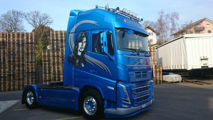 VOLVO FH 05 GLOBETROTTER XL 4X2  MET SCHUIFZEILENTRAILER  SASCHA  BERTHOLD - Afbeelding 4