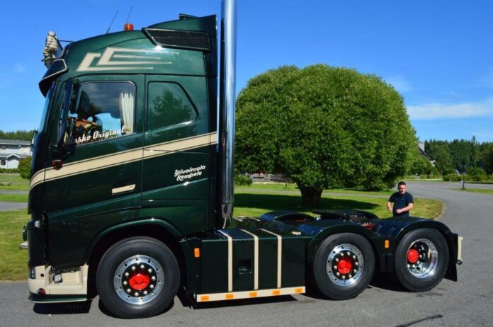 VOLVO FH04 GLOBETROTTER 6X2  YLIVOIMALA - Afbeelding 4