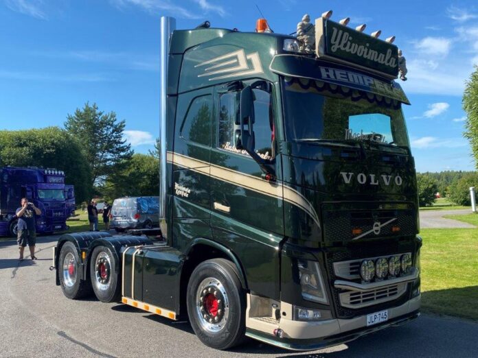 VOLVO FH04 GLOBETROTTER 6X2  YLIVOIMALA - Afbeelding 2