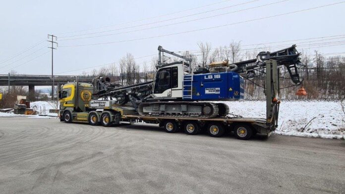 SCANIA  NEXT GEN S730 6X4 MET 4 ASSIGE DIEPLADER  DORNBIERER