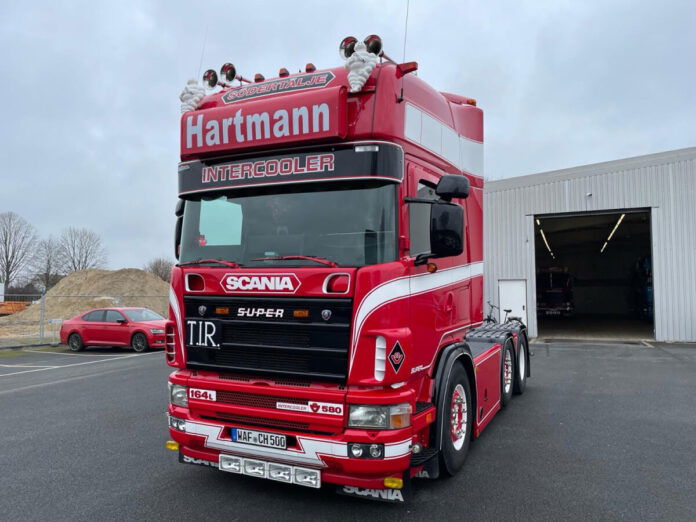 HARTMANN; SCANIA 4 SERIES TOPLINE 6X2 TWIN STEER