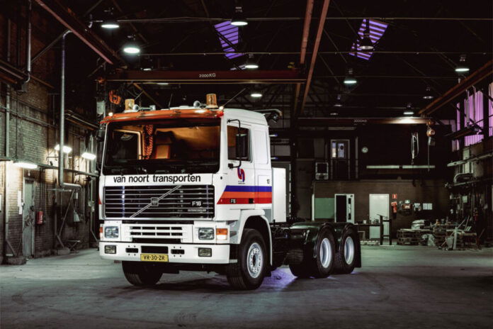 VAN NOORT TRANSPORTEN; VOLVO F16 6X4