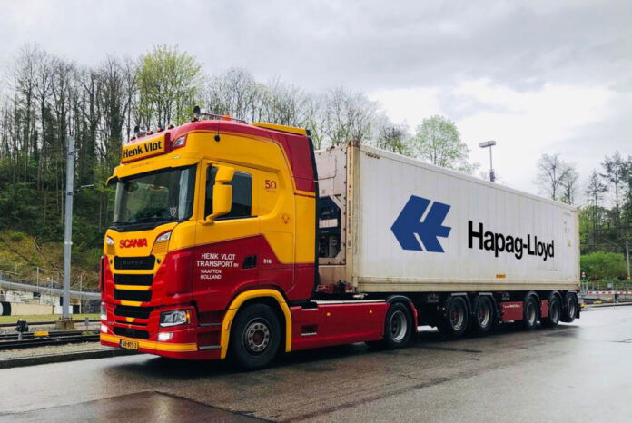 HENK VLOT TRANSPORT; SCANIA S HIGHLINE CS20H 4X2 2CONNECT COMBI TRAILER - 5 AXLE + 40FT REEFER CONTAINER THERMOKING