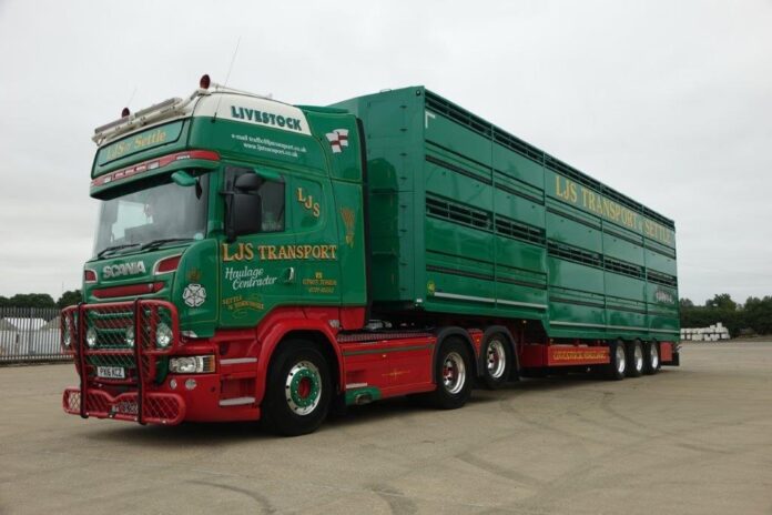 SCANIA  R-SERIE TOPLINE MET HOUGHTON PARKHOUSE VEETRAILER   LJS TRANSPORT