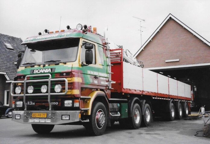 SCANIA 143-450 MET 3 ASSIGE STENENOPLEGGER  DE HEUS