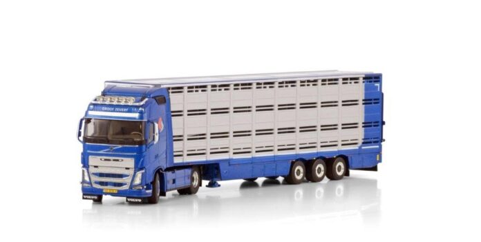 VOLVO FH 04 GLOBETROTTER 4X2 MET LIVE STOCK TRAILER   GROOT ZEVERT
