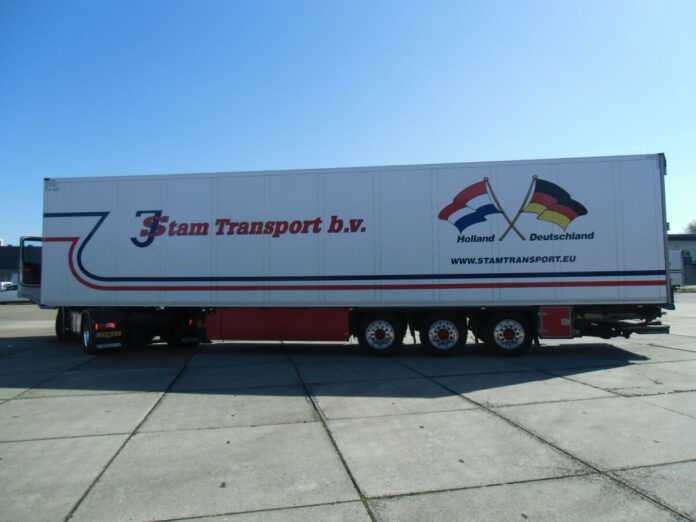 J. STAM; VOLVO FH5 GLOBETROTTER XL 4X2 REEFER TRAILER - 3 AXLE - Afbeelding 4