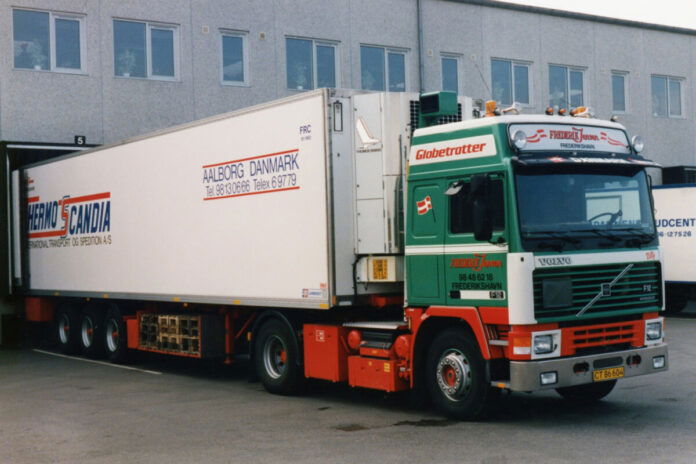 FREDERIK JENSEN; VOLVO F12 GLOBETROTTER 4X2 REEFER TRAILER - 3 AXLE
