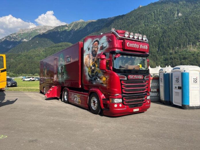 SCANIA  R SERIE STREAMLINE 4X2  CONTSHIP  VERPAKT IN GIFTBOX