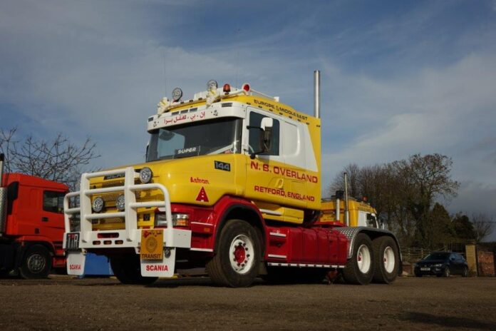 SCANIA  4 SERIE TORPEDO MET 3 ASSIGE SEMI DIEPLADER   OVERLAND MIDDLE EAST LINE