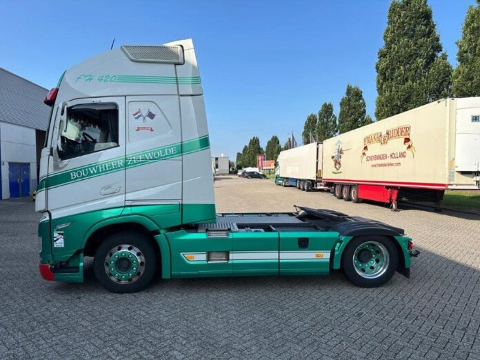 VOLVO FH 05 GLOBETROTTER XL 4X2  BOUWHEER - Afbeelding 6