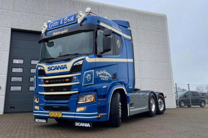 PREBEN JØRGENSEN; SCANIA R NORMAL CR20N 6X2 TAG AXLE