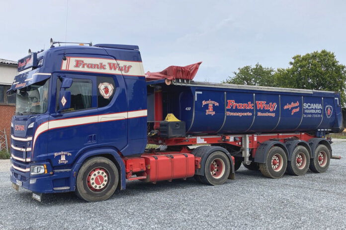 FRANK WULF; SCANIA R HIGHLINE CR20H 4X2 HALF PIPE TIPPER TRAILER - 3 AXLE