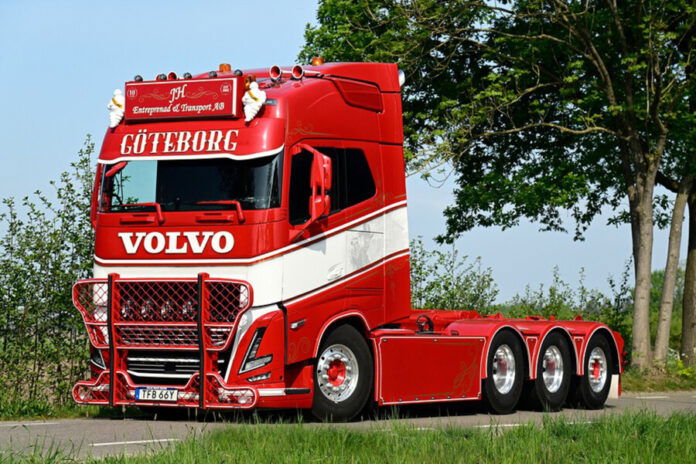 JH Entreprenad & Transport; VOLVO FH5 GL | WSI Models - Afbeelding 3